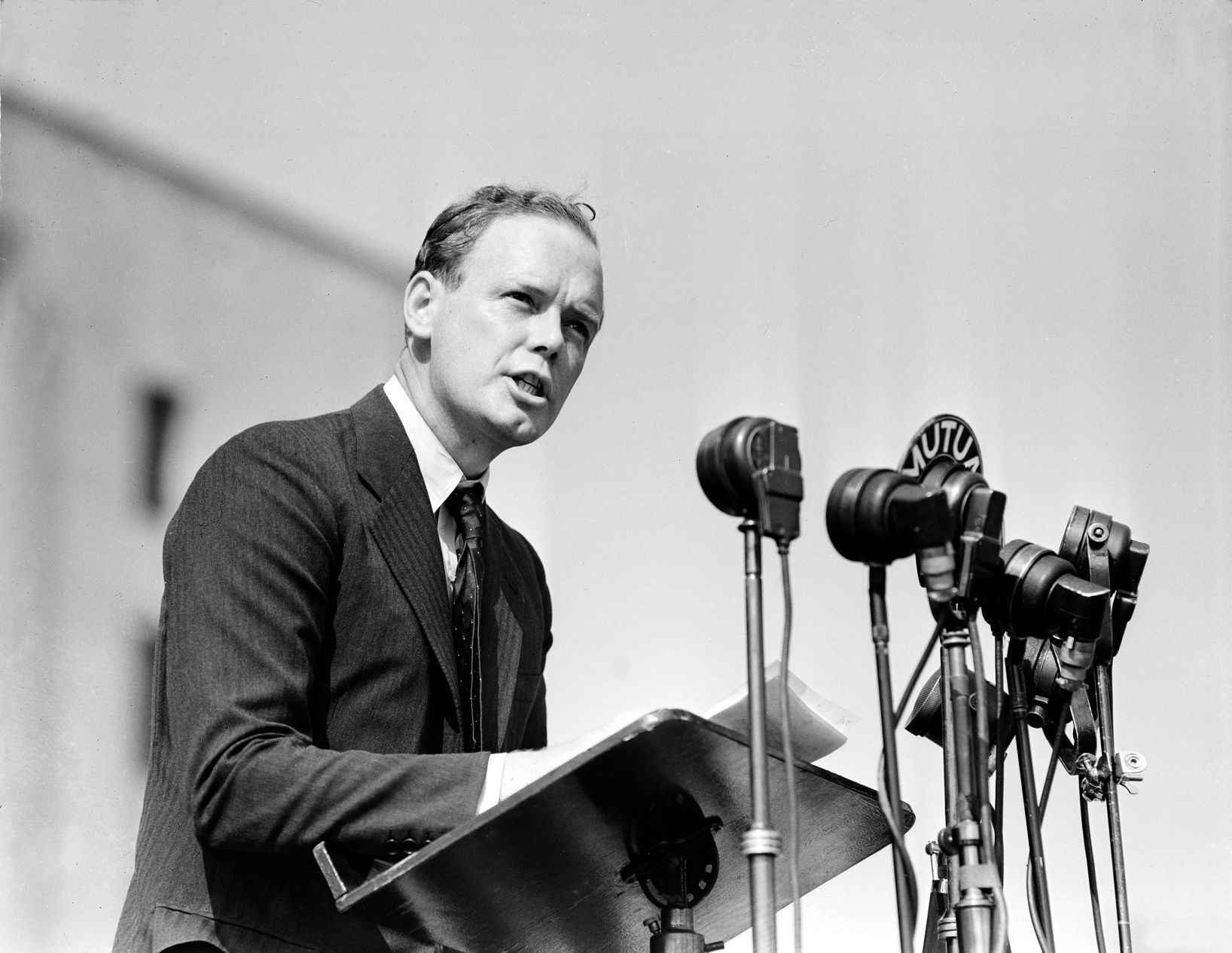1940: Lindbergh